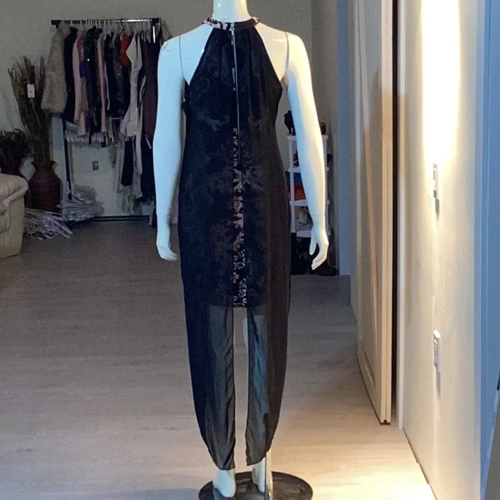 Venus Dress - Picture 2 of 3